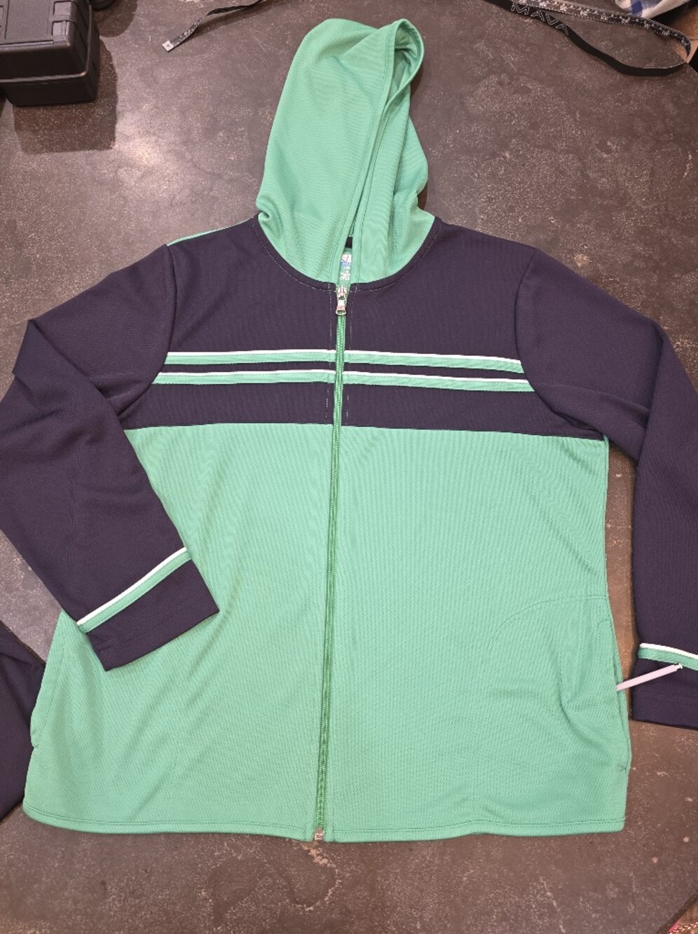 Women's TWO PIECE VINTAGE ST JOHN'S BAY TRACK SUIT
